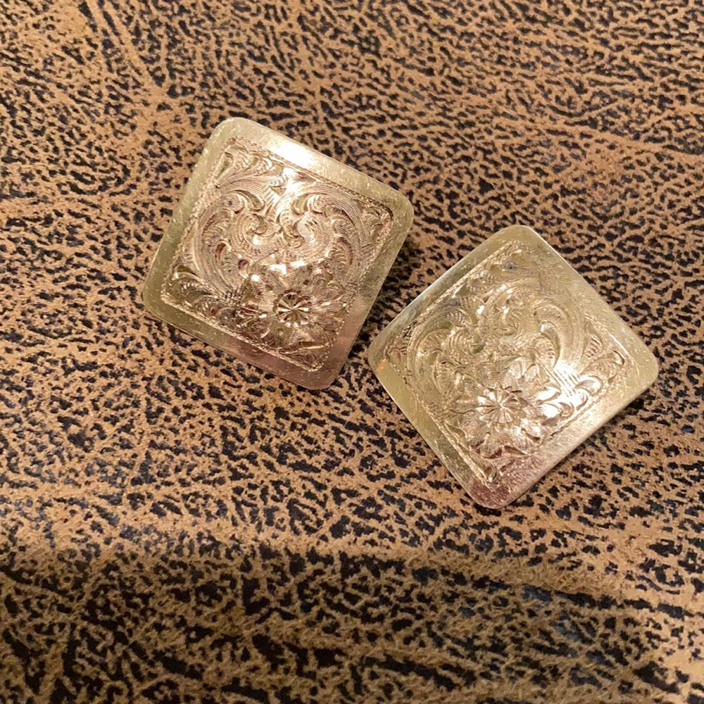 14k gold engraved earrings